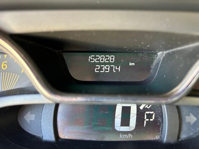 RENAULT CAPTUR ZEN 1.2 TCE AUTO SPANISH LHD IN SPAIN 95000 MILES SUPERB 2014